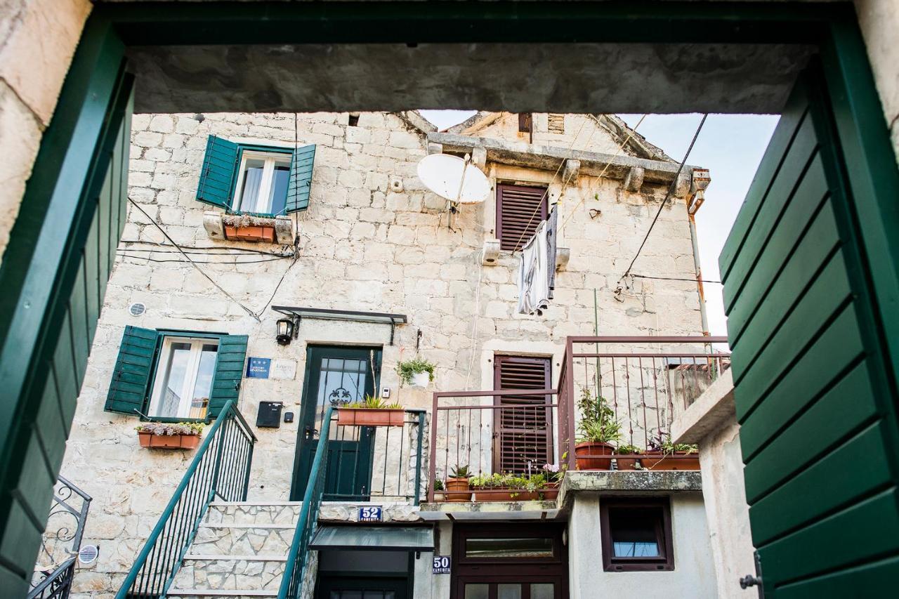 Leticia Apartment Split