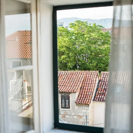 Apartments Leticia Split Exterior photo